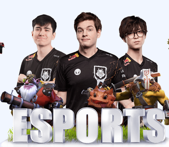 转播方：裁判跟邓弗里斯说他滑倒，安抚说国米还有10分钟去赢比赛